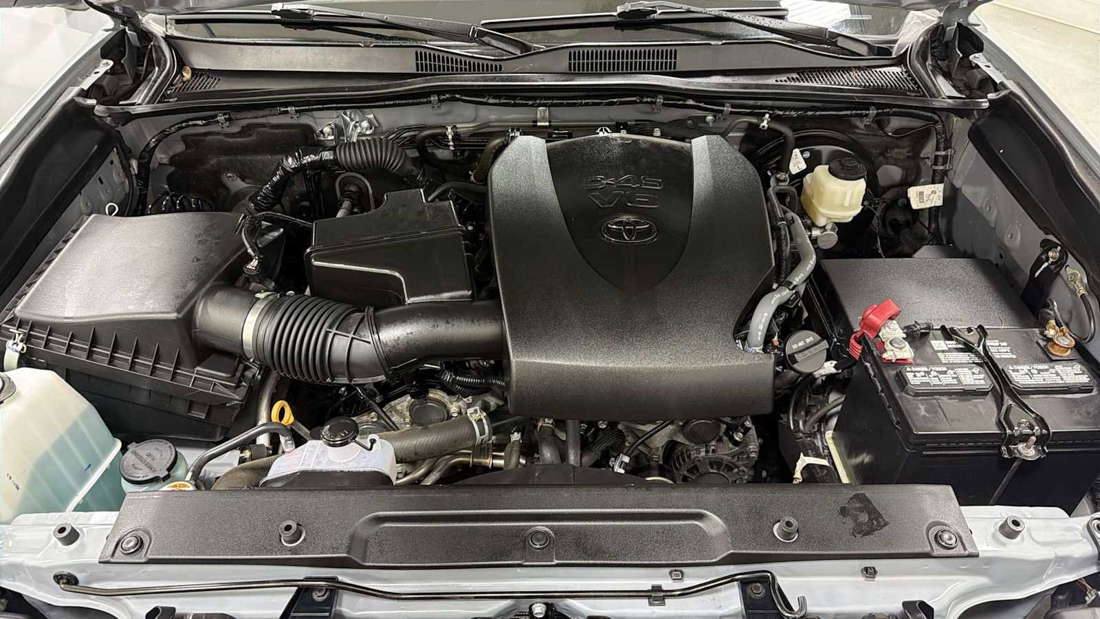 Thumbnail: 2020 Toyota Tacoma - 30