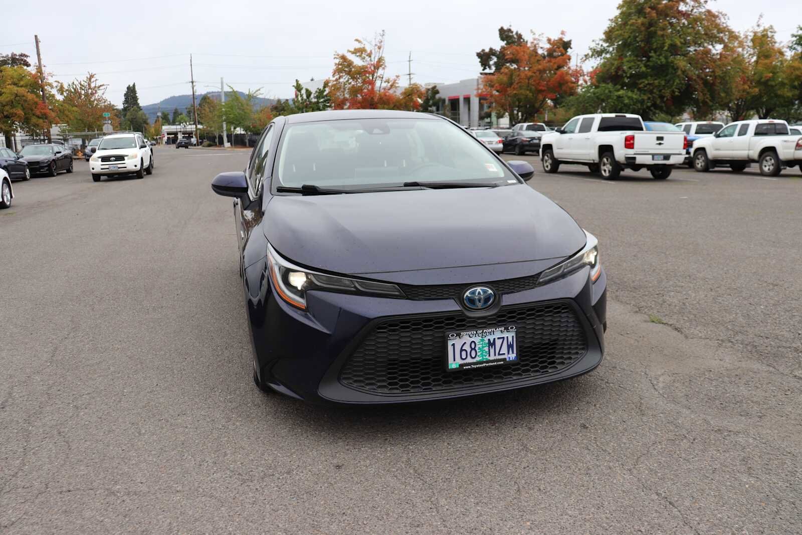 2021 Toyota Corolla Hybrid LE photo 2