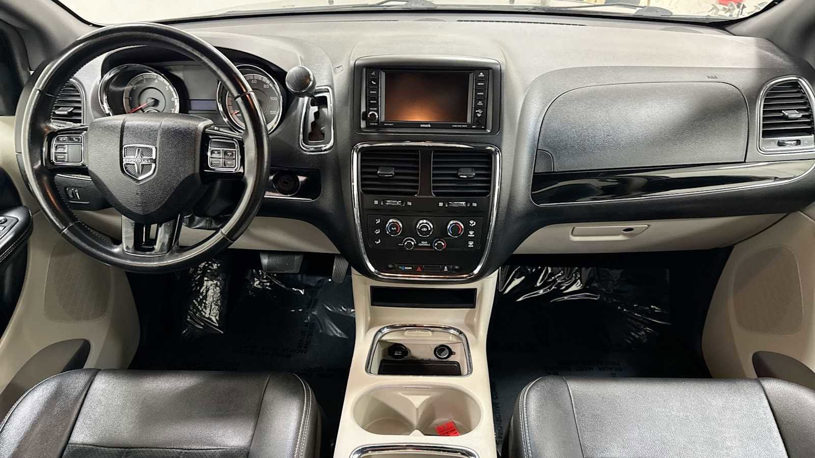 Thumbnail: 2018 Dodge Grand Caravan - 26