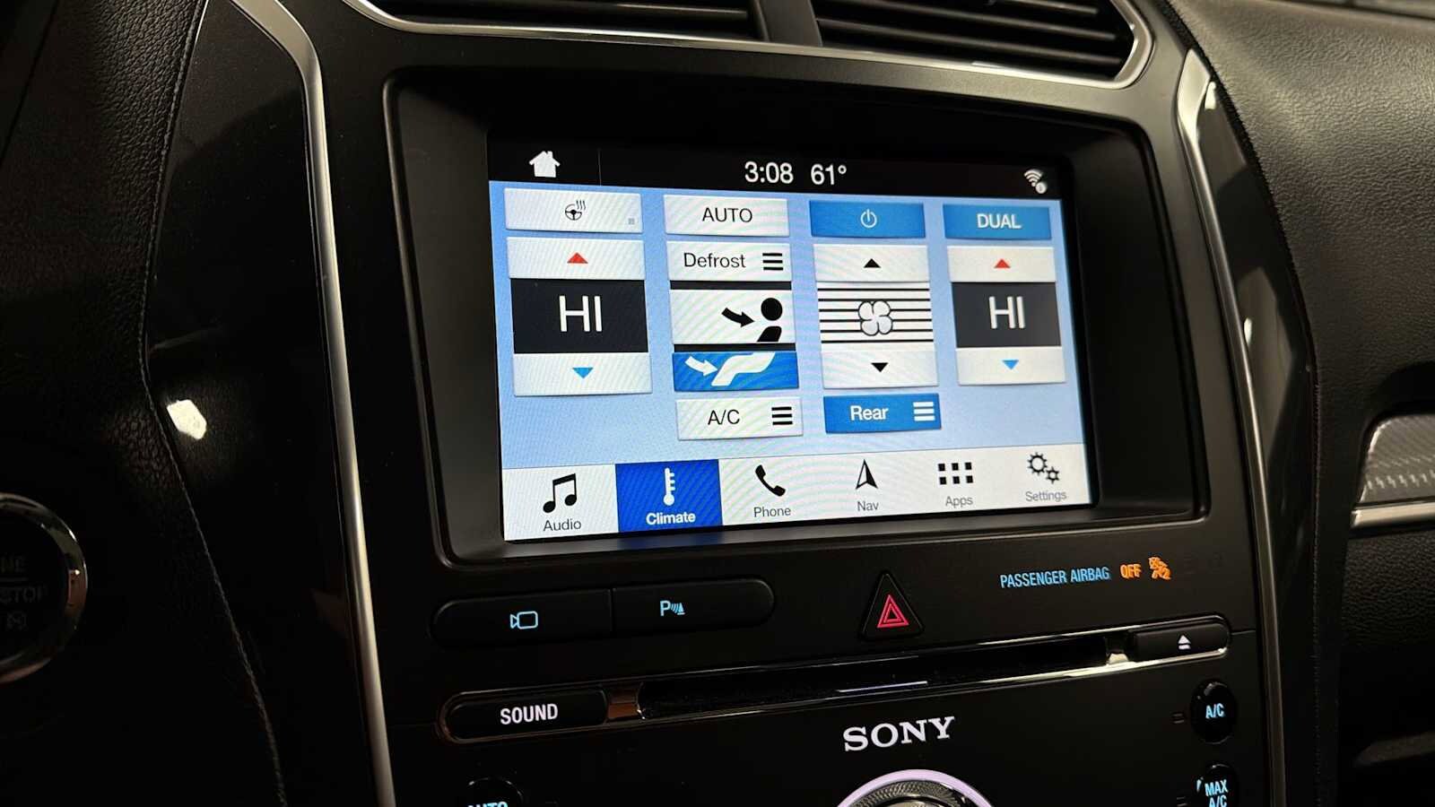 Thumbnail: 2018 Ford Explorer - 21