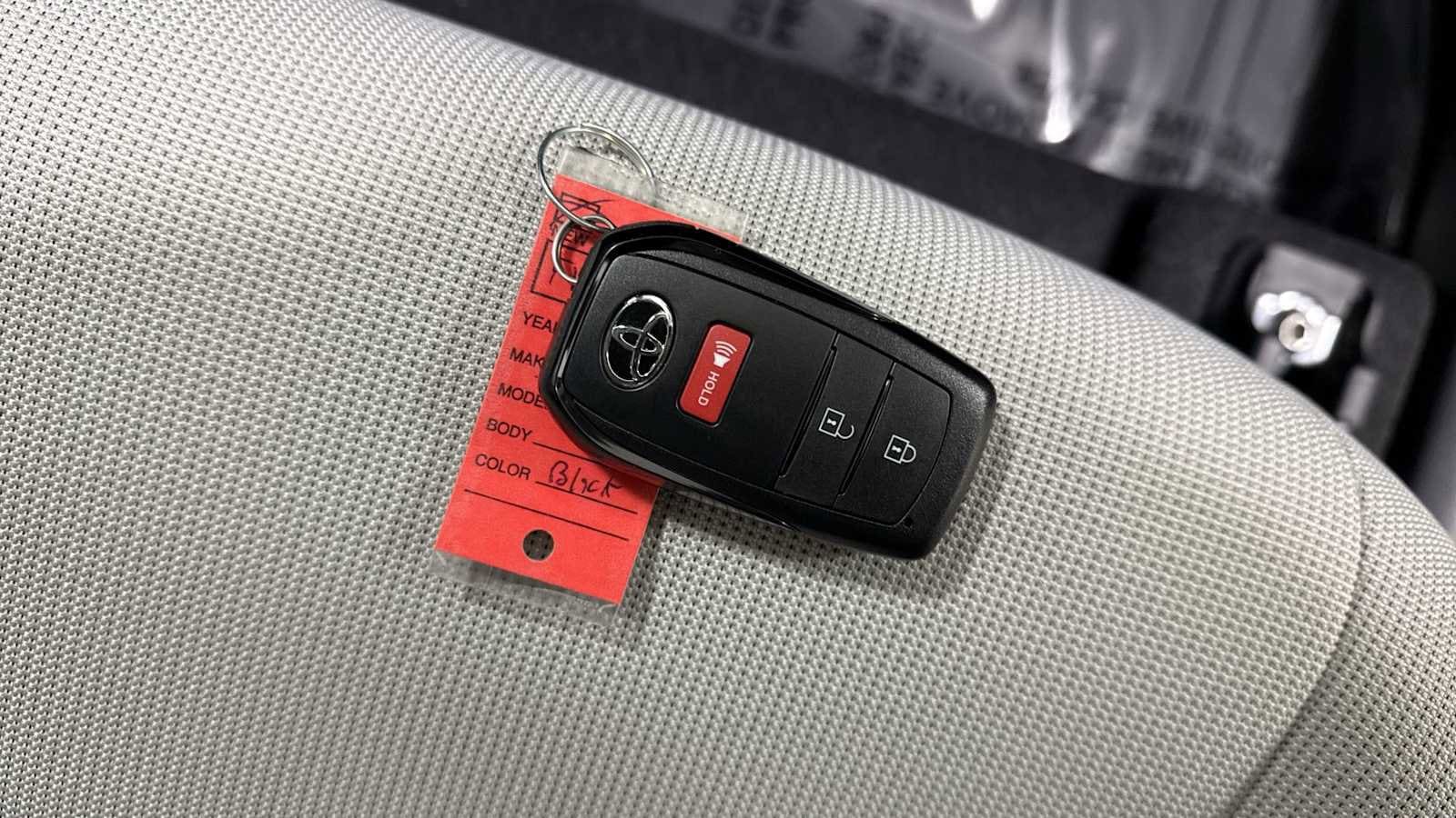 Thumbnail: 2026 Toyota Corolla Cross - 31