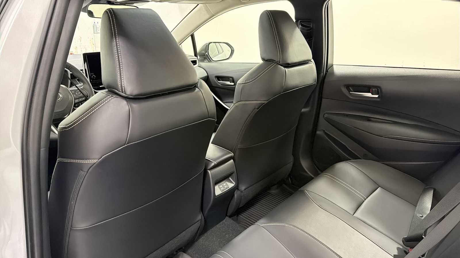 Thumbnail: 2024 Toyota Corolla - 26