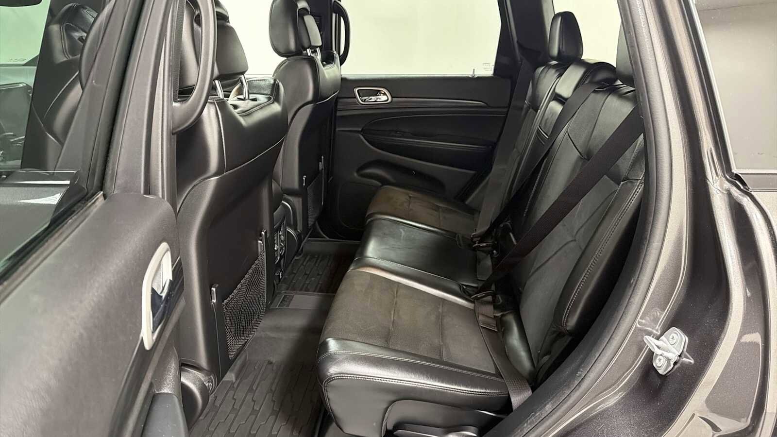 Thumbnail: 2020 Jeep Grand Cherokee - 25