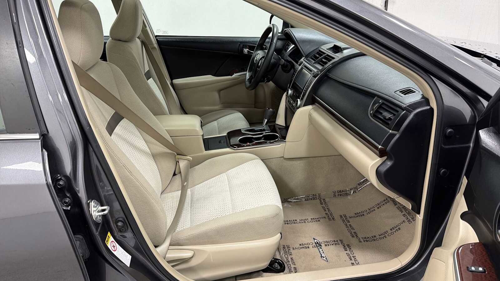 Thumbnail: 2013 Toyota Camry - 30