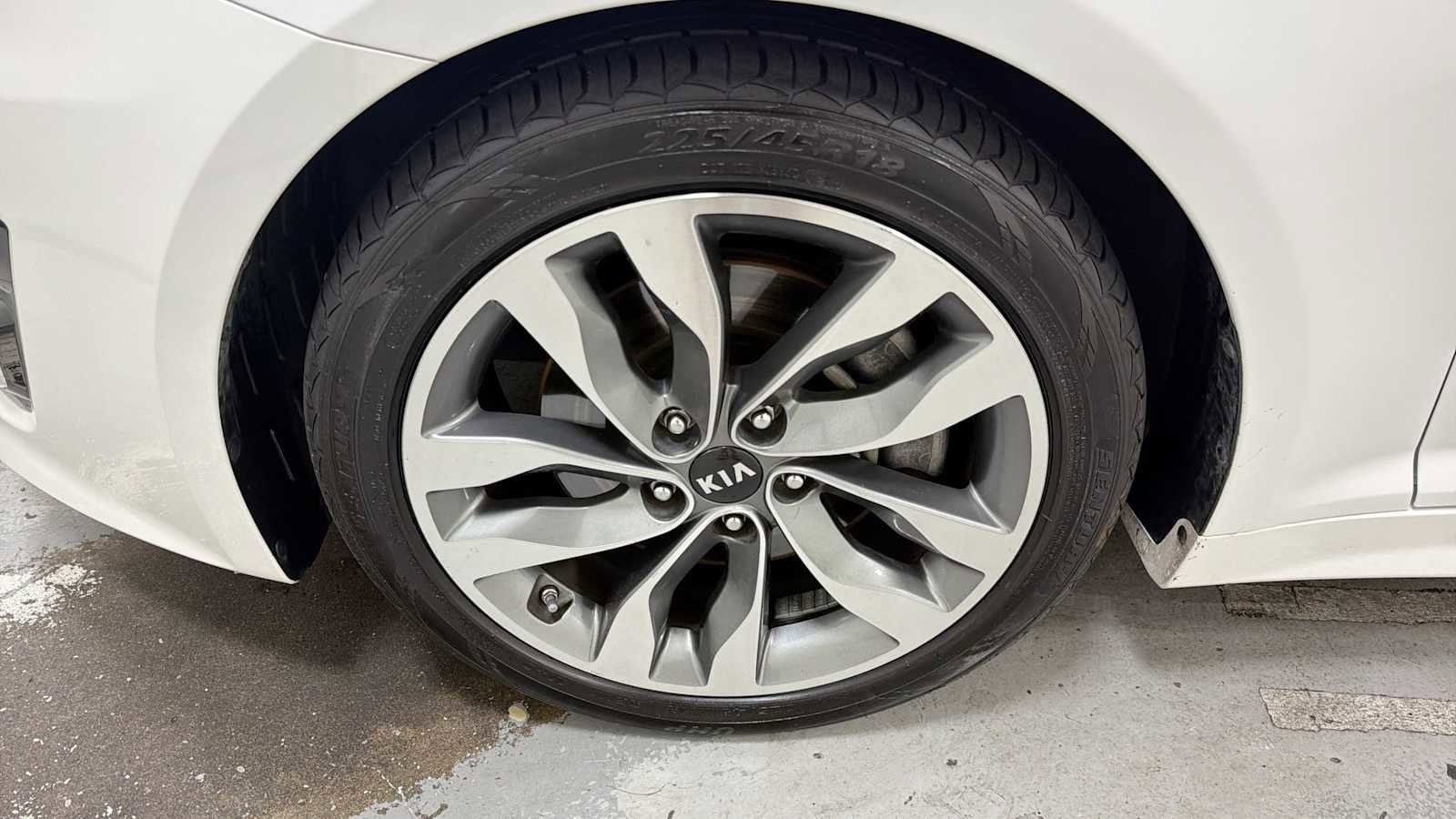Thumbnail: 2014 Kia Optima - 9