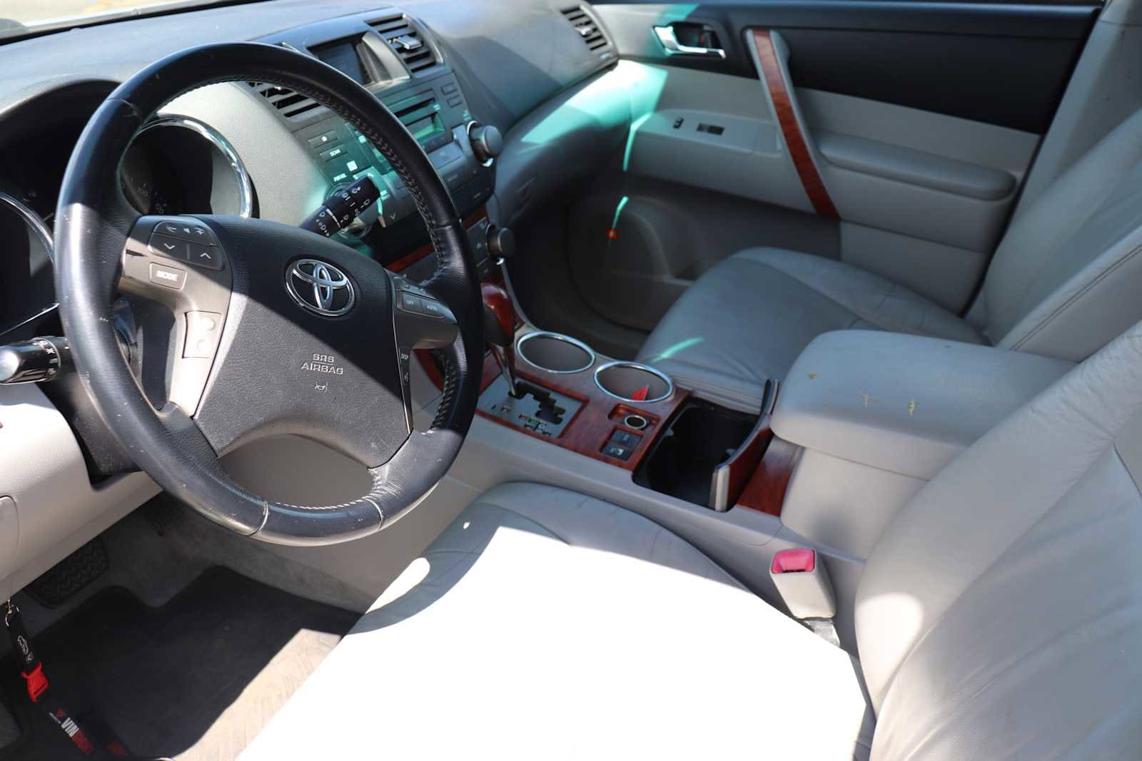 Thumbnail: 2009 Toyota Highlander - 10