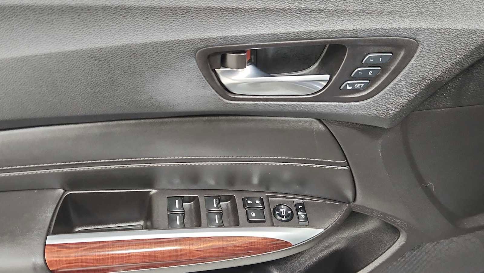 Thumbnail: 2017 Acura TLX - 15