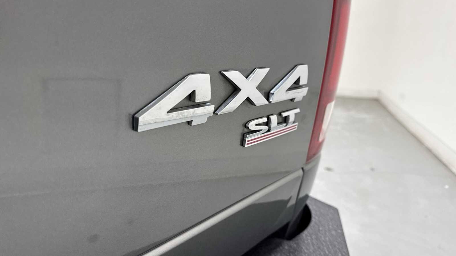 Thumbnail: 2006 Dodge Ram 1500 - 26