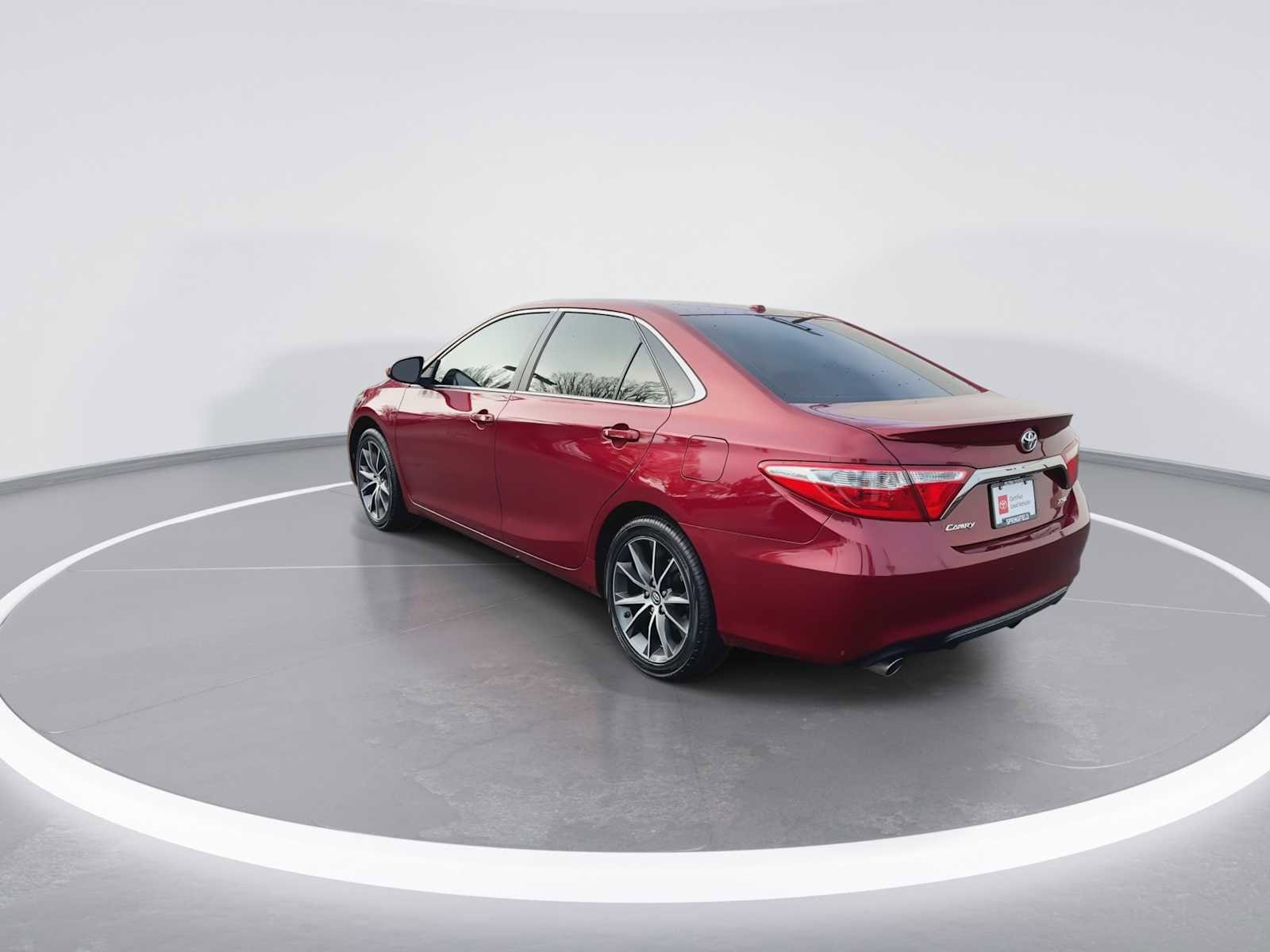Thumbnail: 2017 Toyota Camry - 6