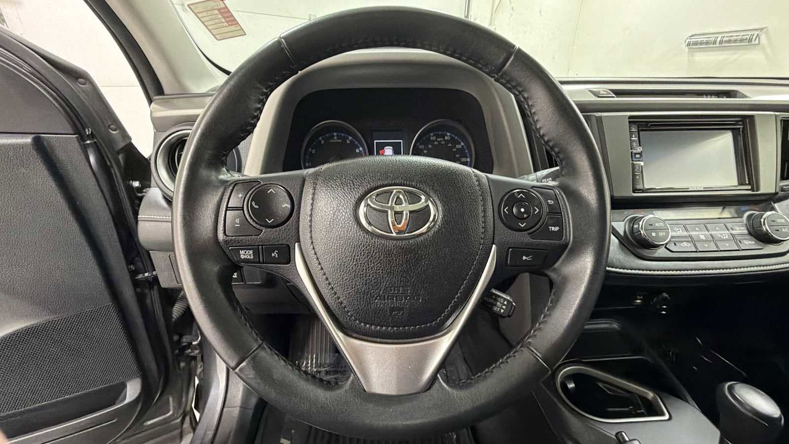 Thumbnail: 2017 Toyota RAV4 - 16