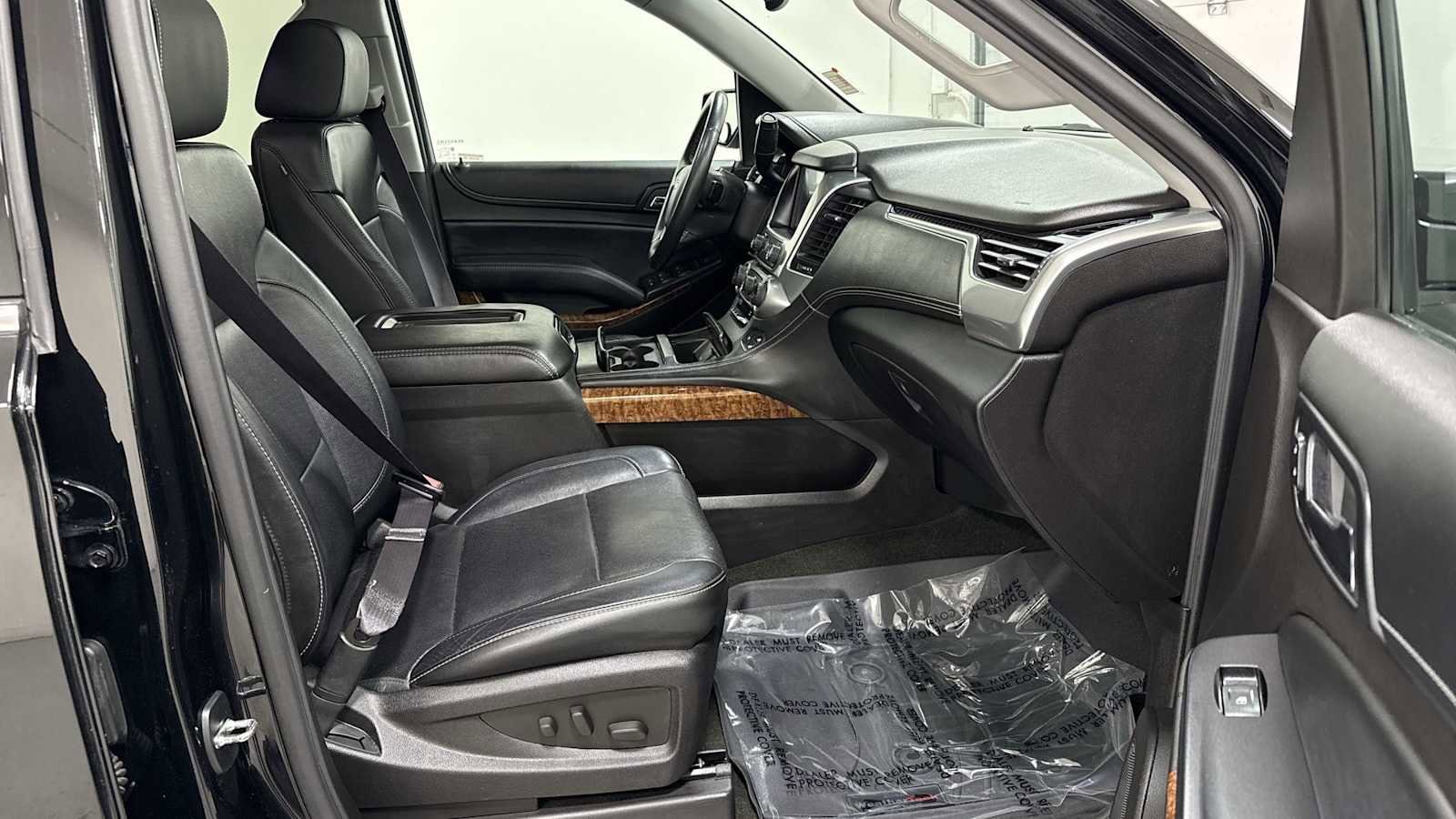 Thumbnail: 2015 Chevrolet Tahoe - 31