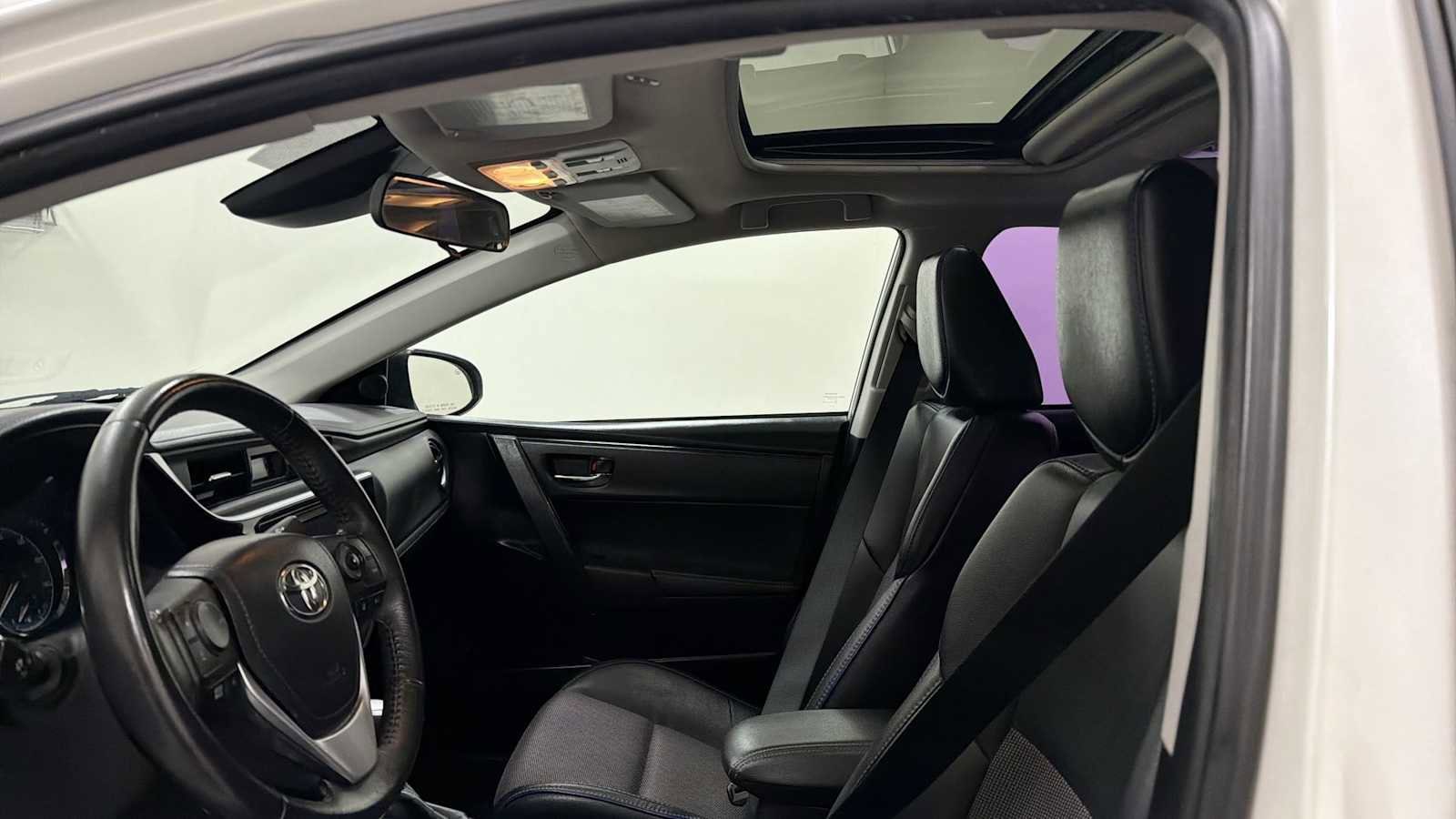 Thumbnail: 2017 Toyota Corolla - 23