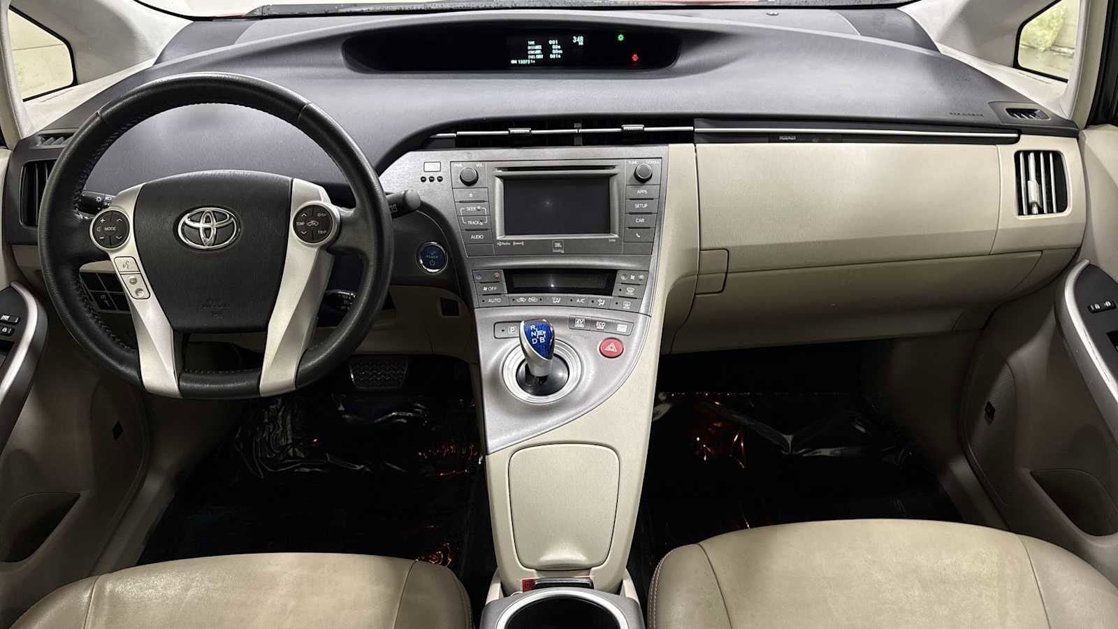 Thumbnail: 2013 Toyota Prius - 25