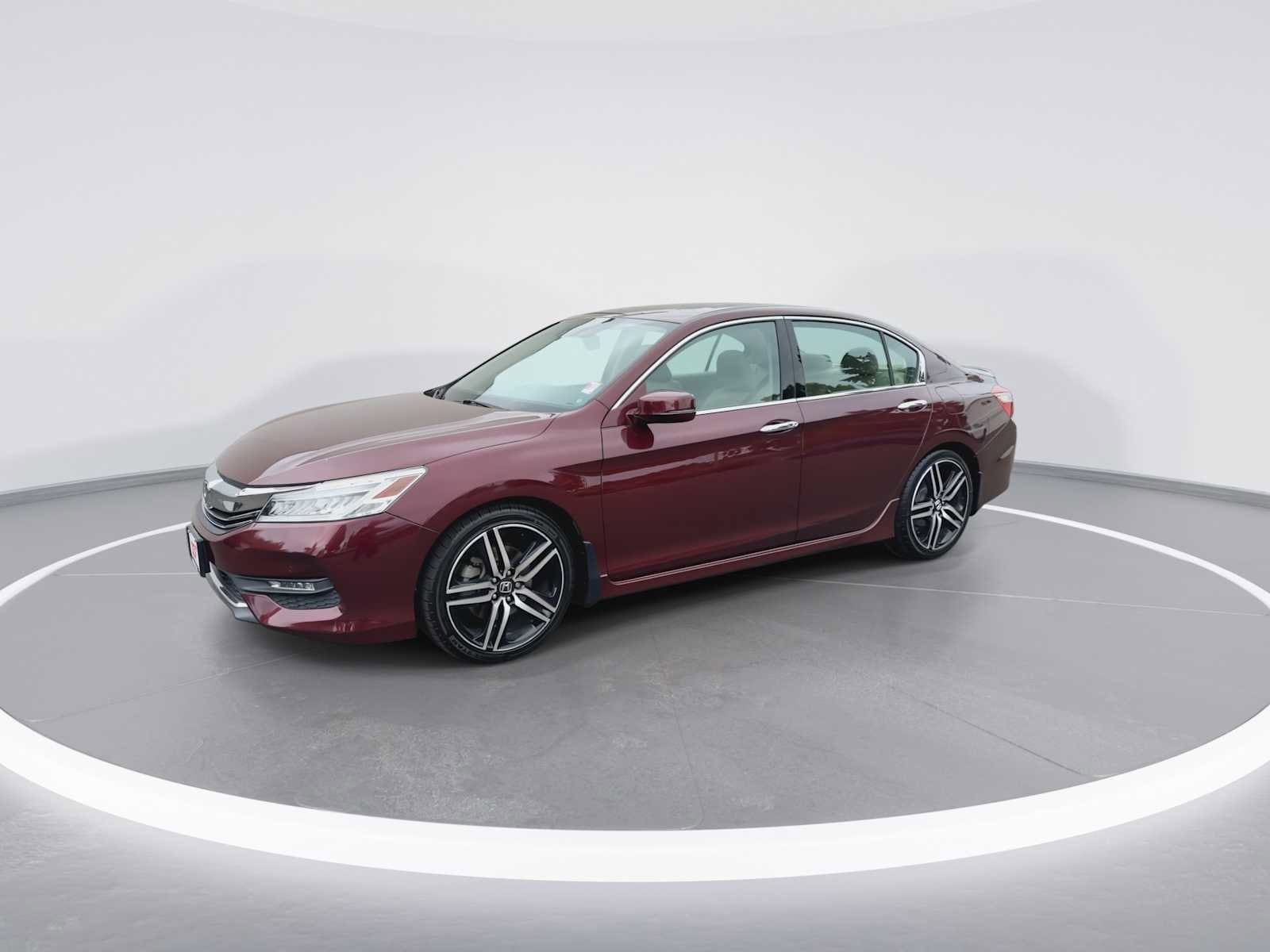 Thumbnail: 2017 Honda Accord - 3