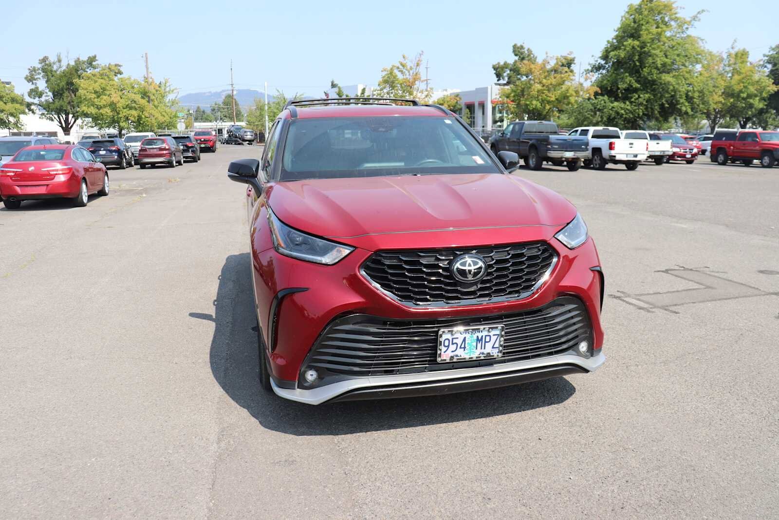2021 Toyota Highlander XSE photo 3