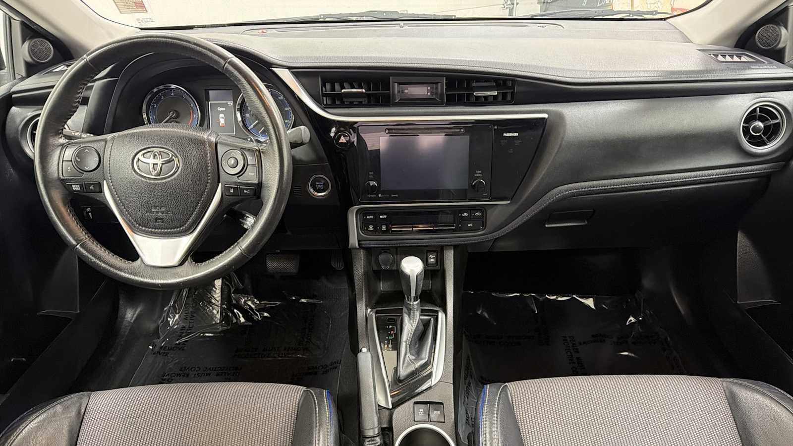 Thumbnail: 2017 Toyota Corolla - 26