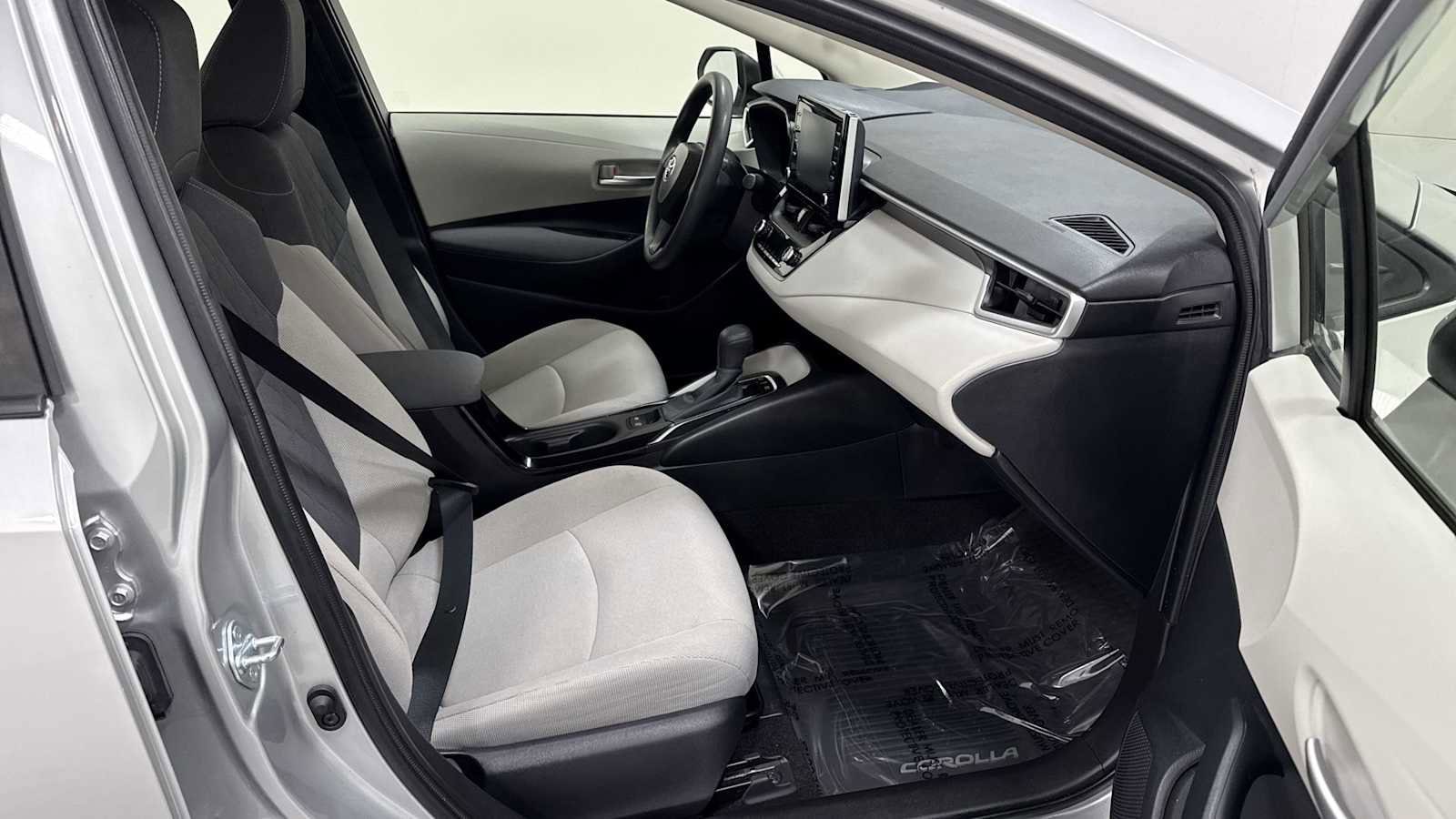 Thumbnail: 2020 Toyota Corolla - 28