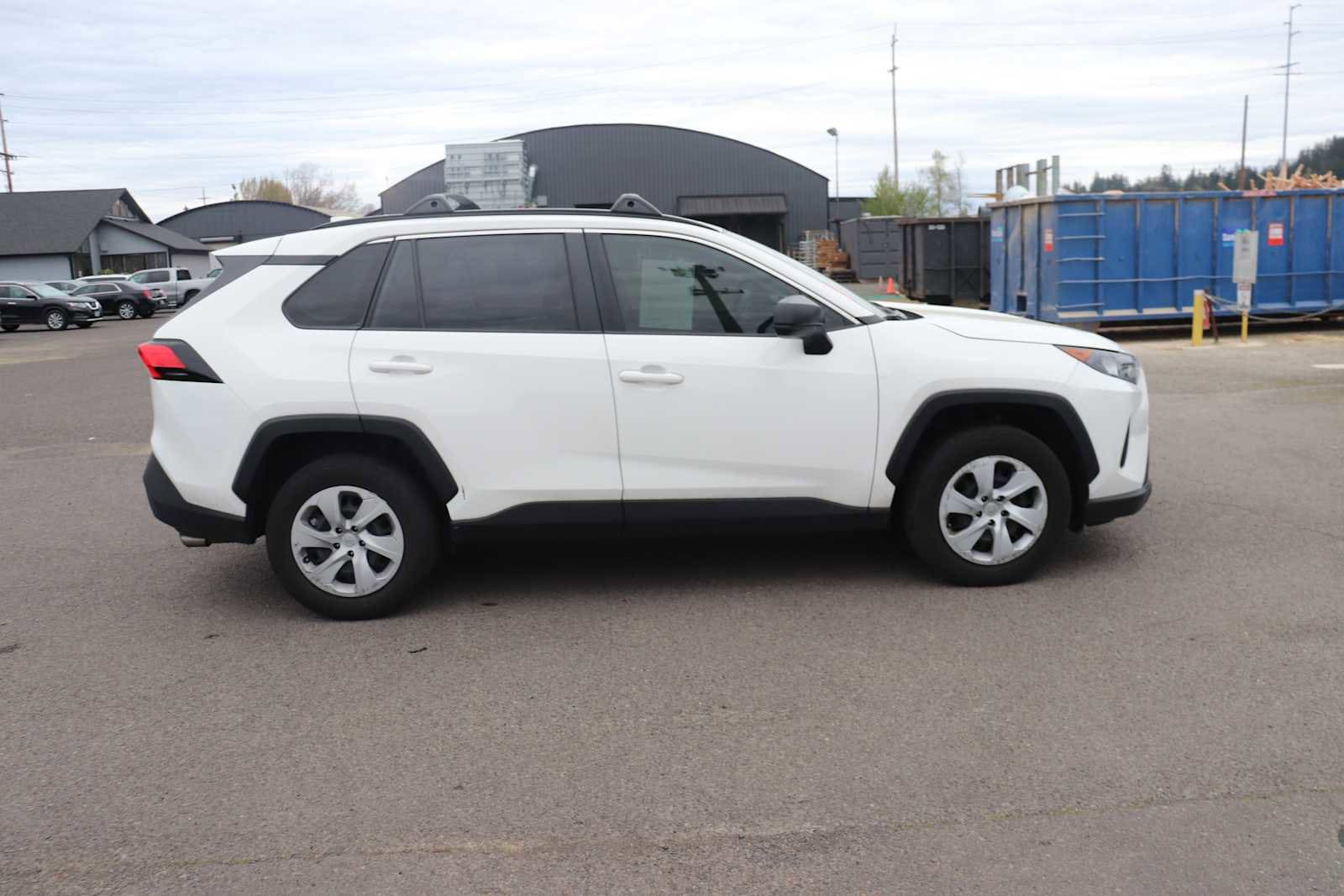 Thumbnail: 2020 Toyota RAV4 - 4