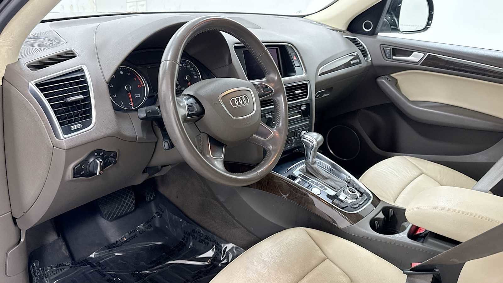 Thumbnail: 2014 Audi Q5 - 12