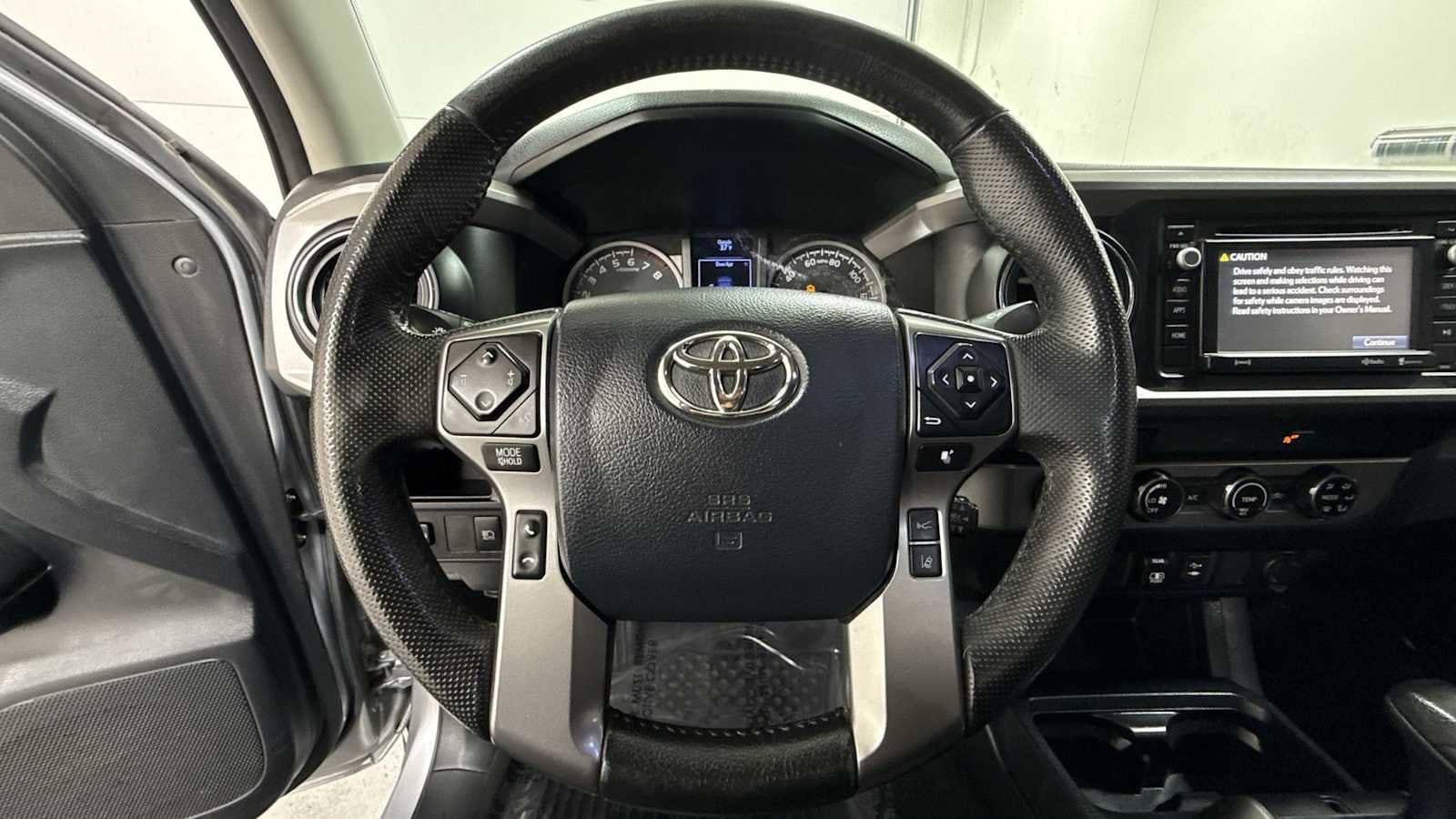 Thumbnail: 2019 Toyota Tacoma - 16