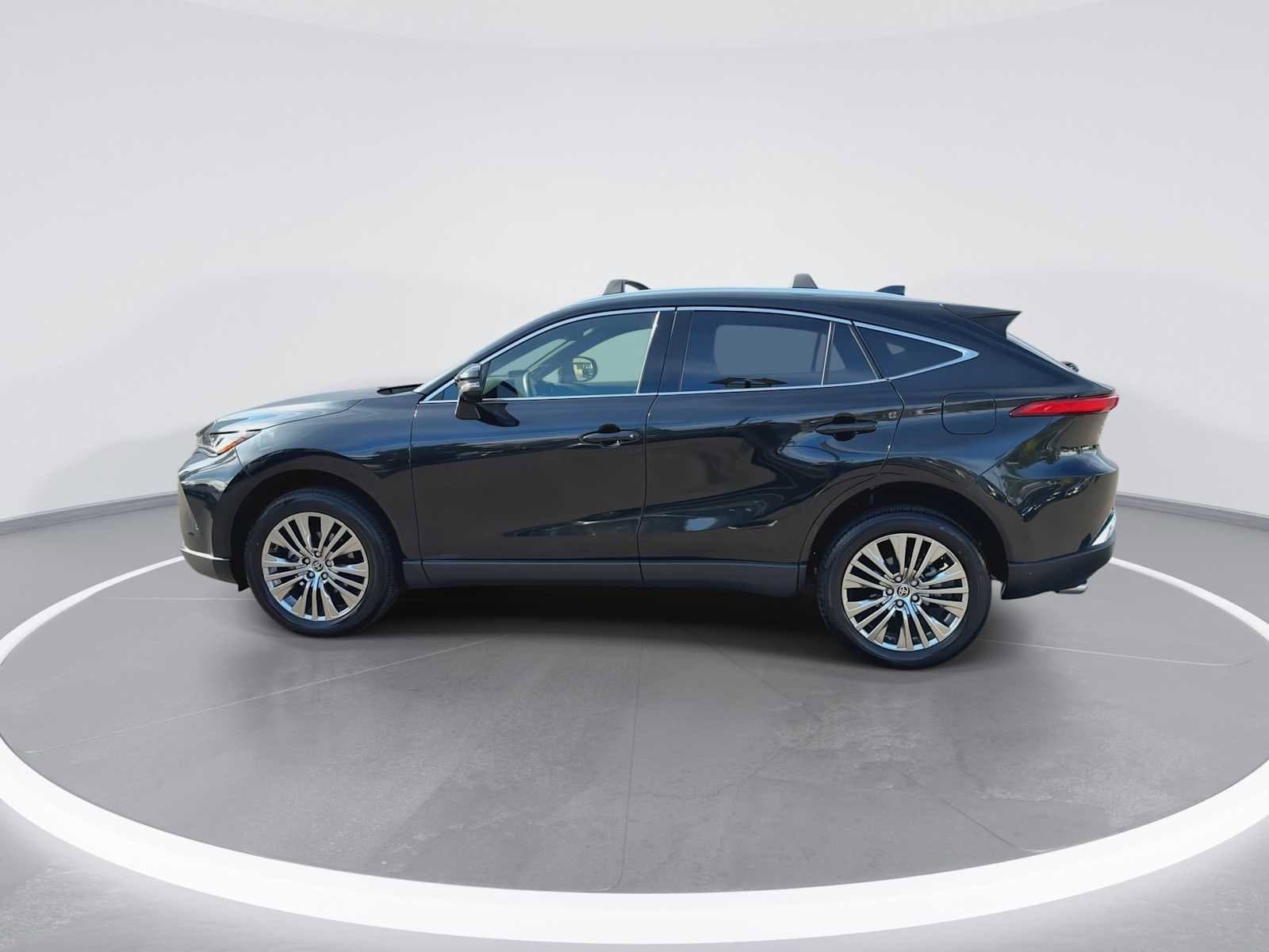 Thumbnail: 2022 Toyota Venza - 5