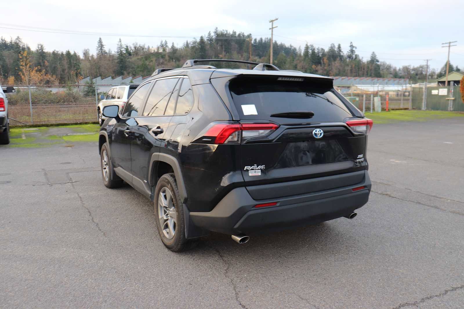 Thumbnail: 2024 Toyota RAV4 - 7