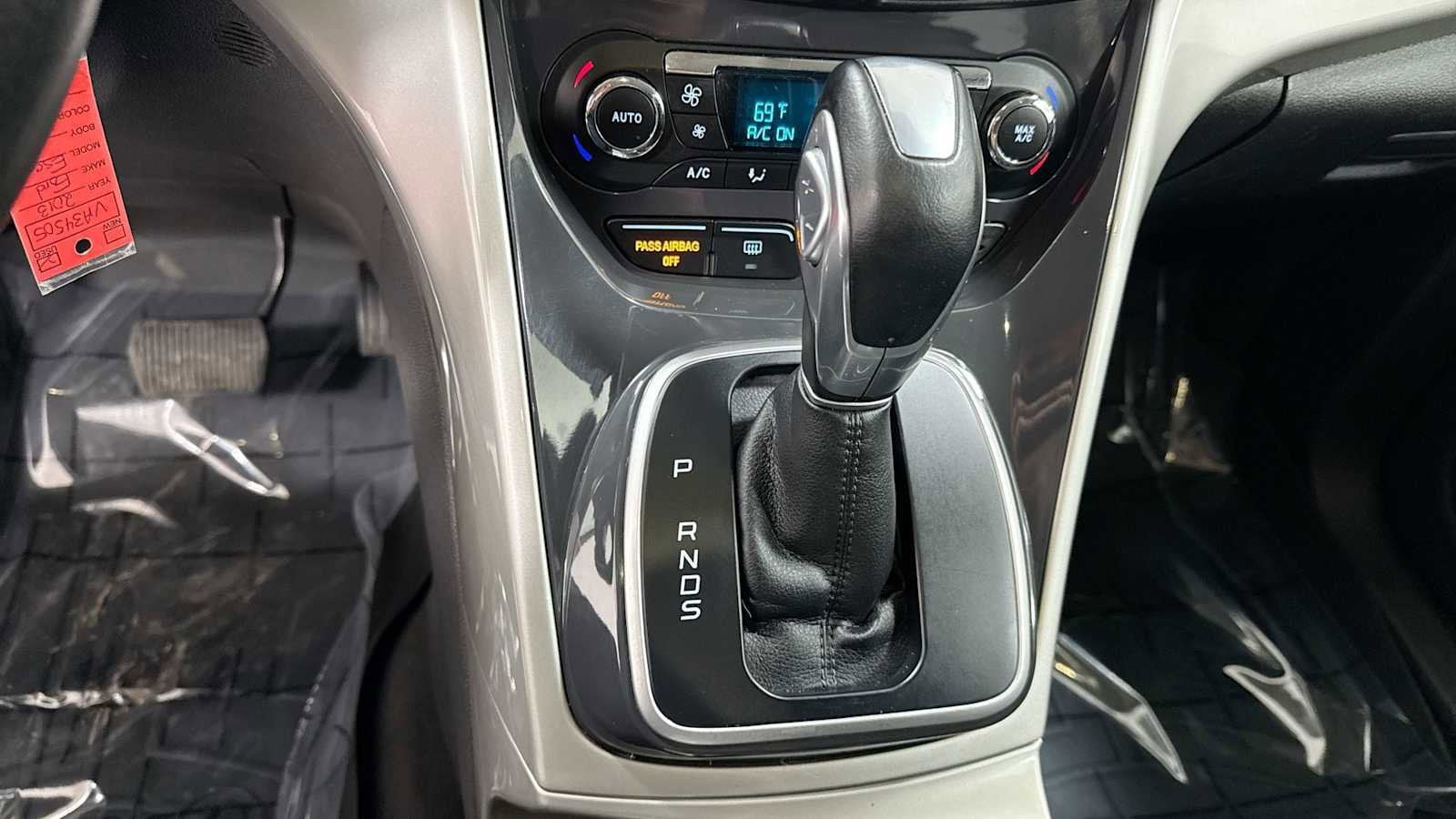 Thumbnail: 2013 Ford Escape - 20