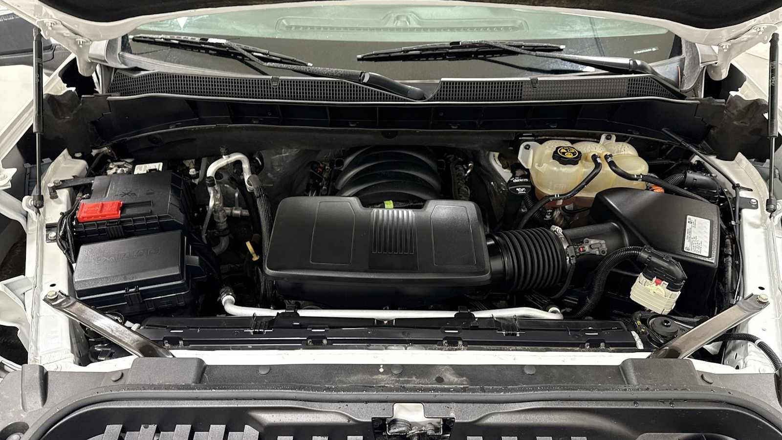 Thumbnail: 2020 Chevrolet Silverado 1500 - 30