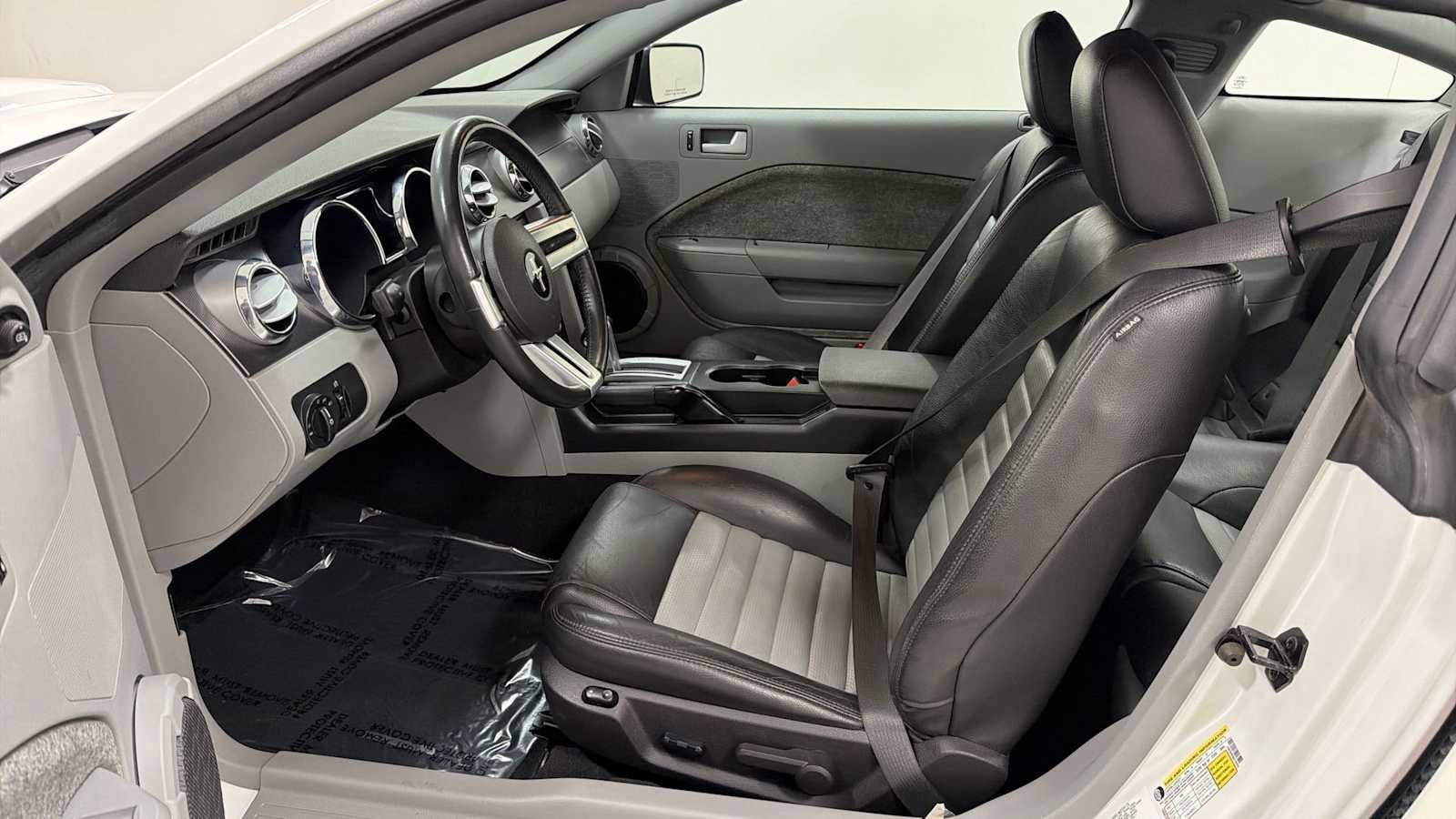 Thumbnail: 2008 Ford Mustang - 13