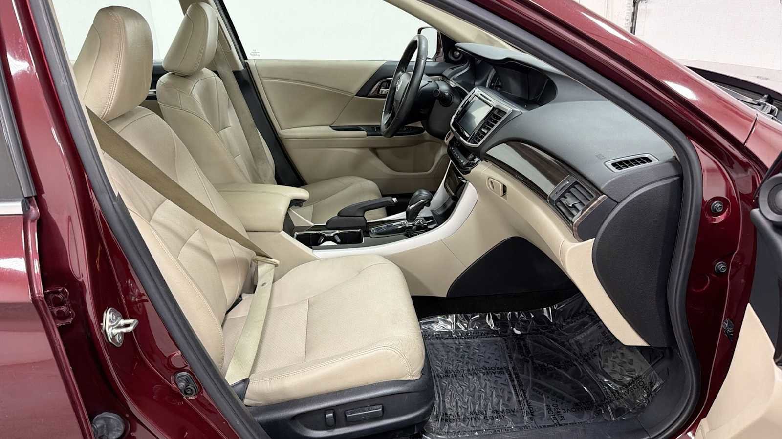 Thumbnail: 2017 Honda Accord - 29