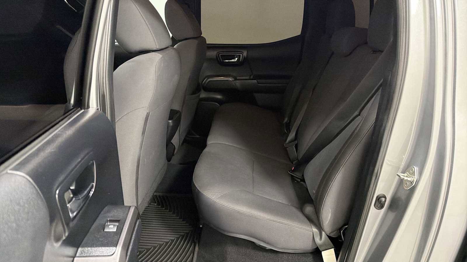 Thumbnail: 2018 Toyota Tacoma - 24