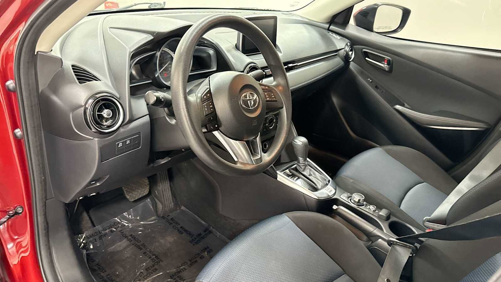 Thumbnail: 2018 Toyota Yaris iA - 12