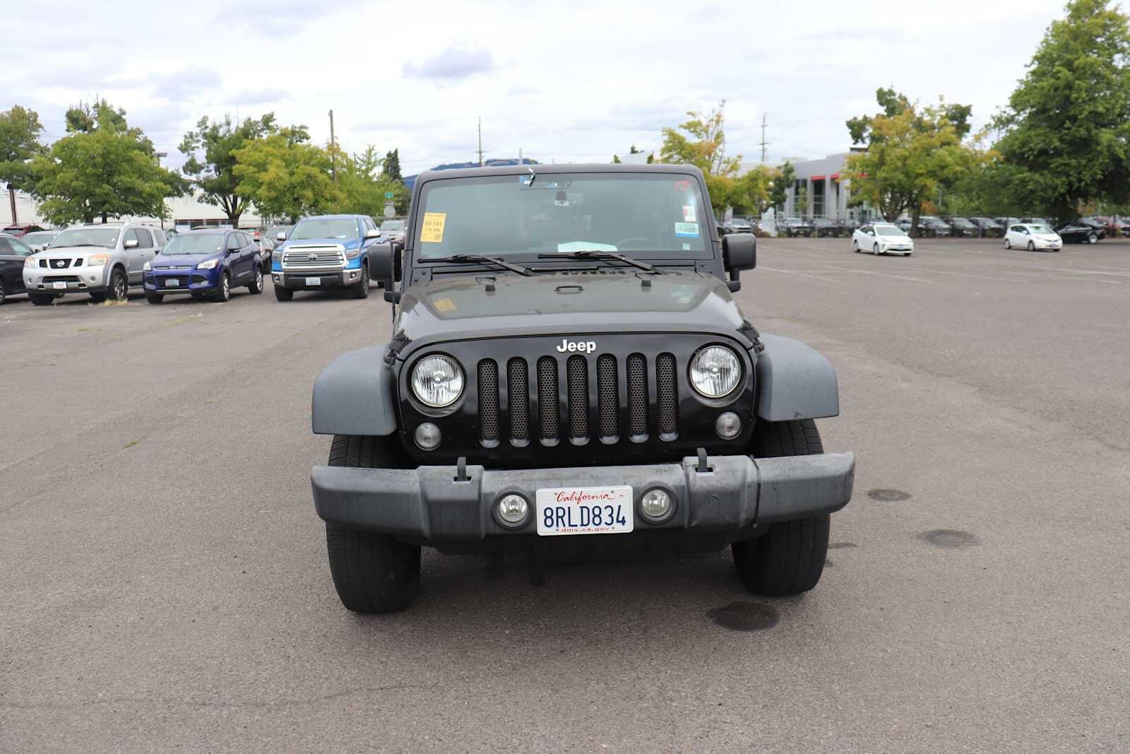 2016 Jeep Wrangler Unlimited Sport photo 2