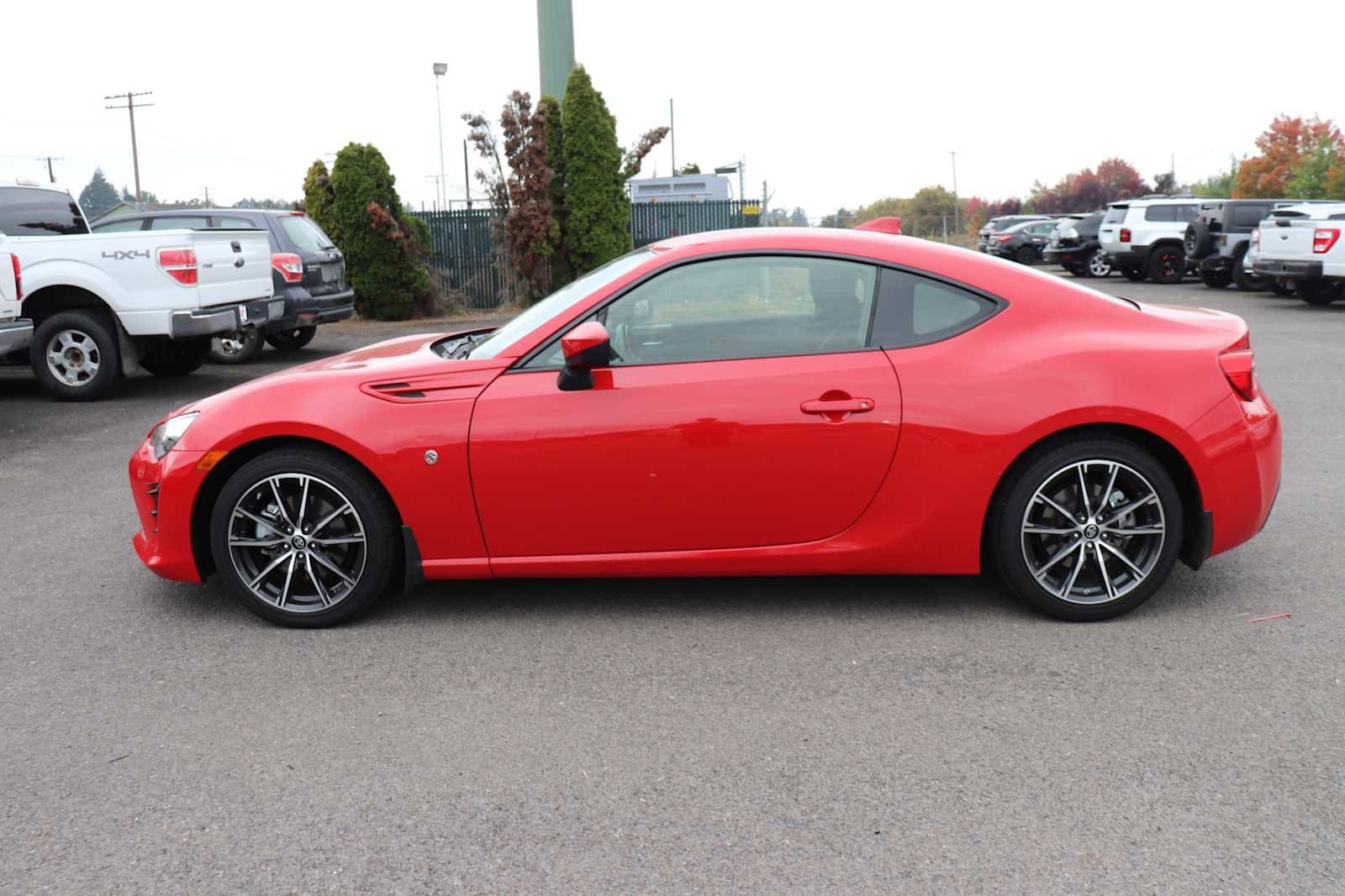 Thumbnail: 2017 Toyota 86 - 8