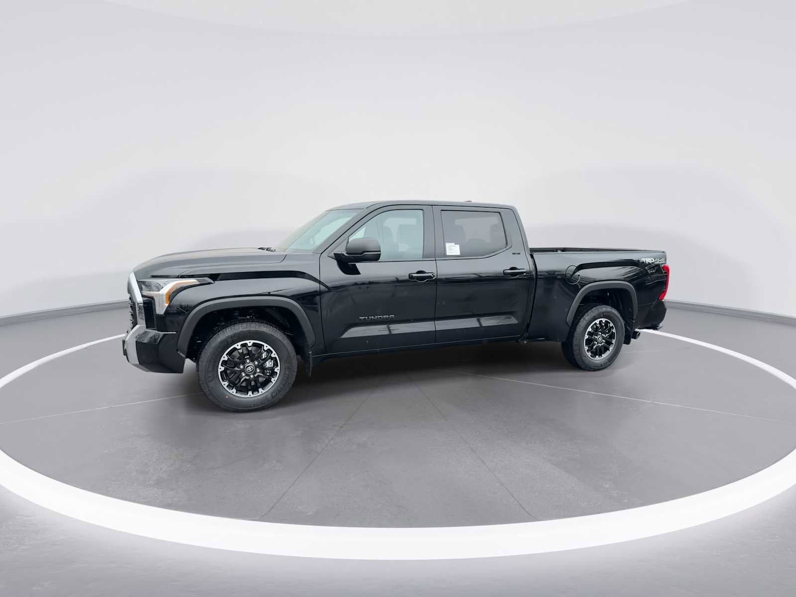 Thumbnail: 2025 Toyota Tundra - 4