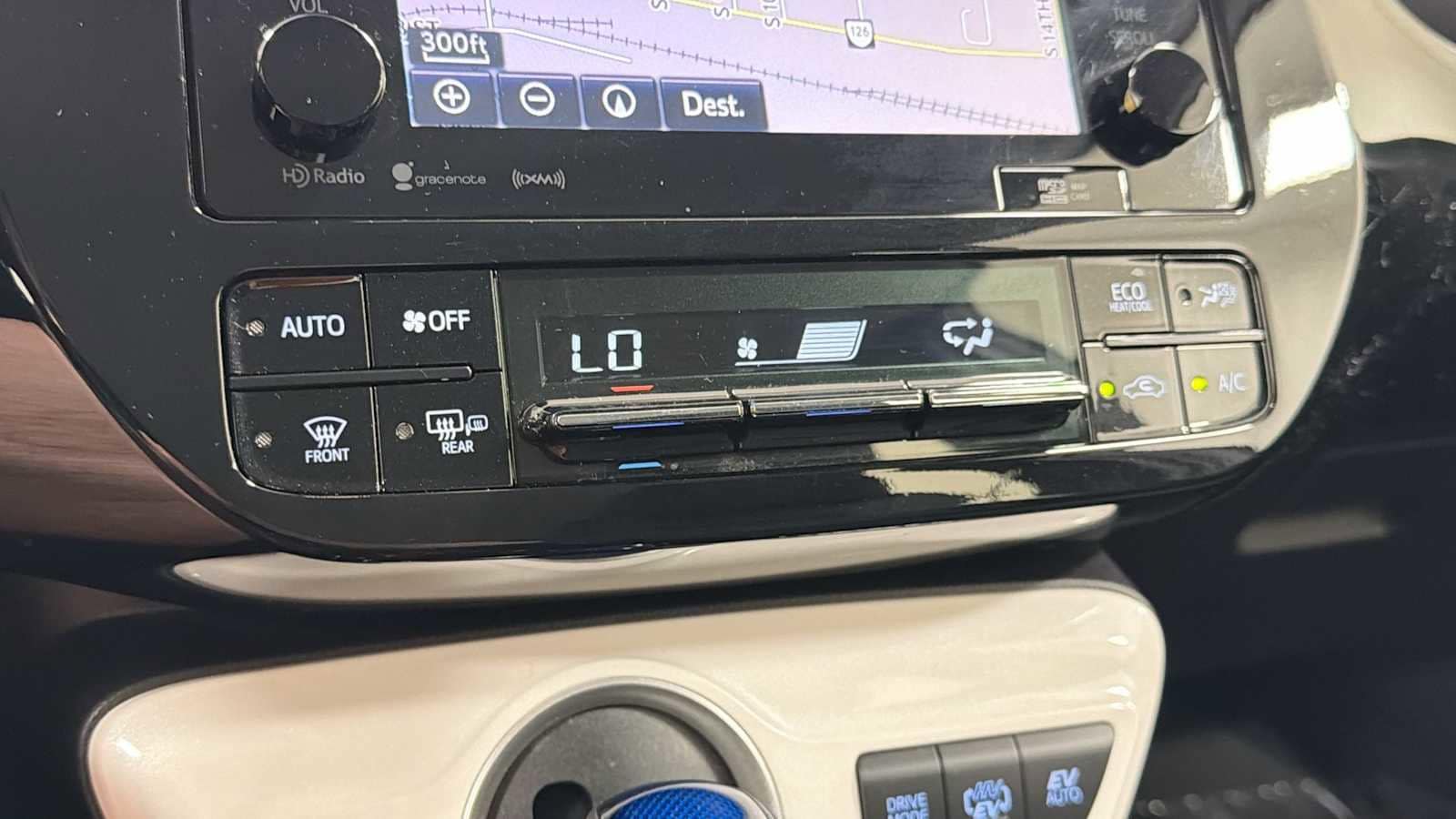 Thumbnail: 2017 Toyota Prius Prime - 21