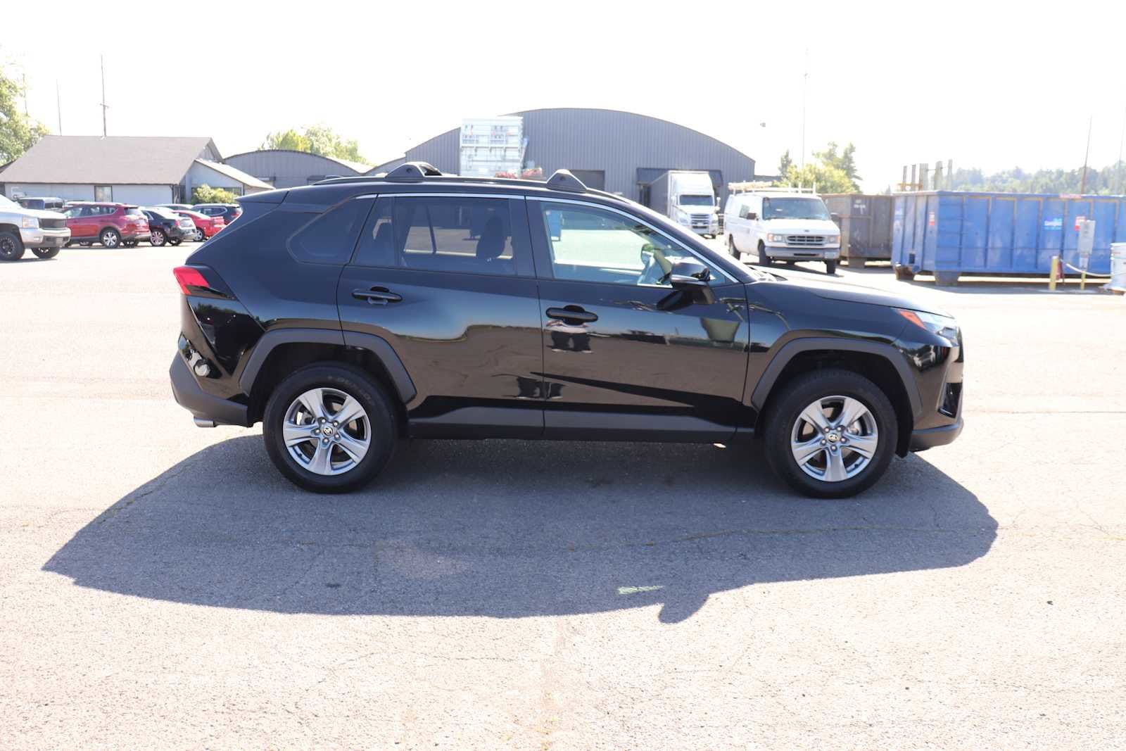 Thumbnail: 2025 Toyota RAV4 - 4