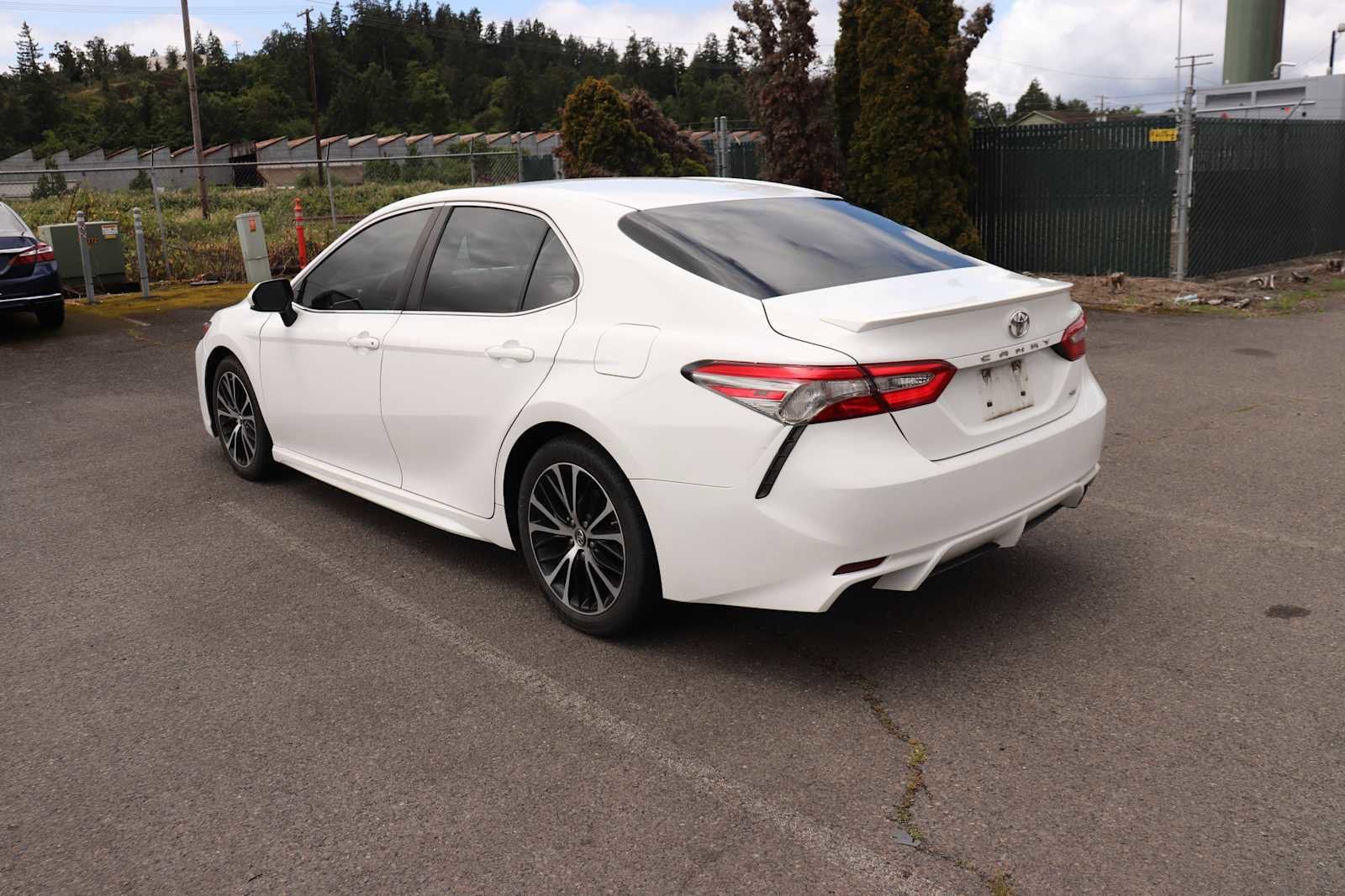 Thumbnail: 2018 Toyota Camry - 7