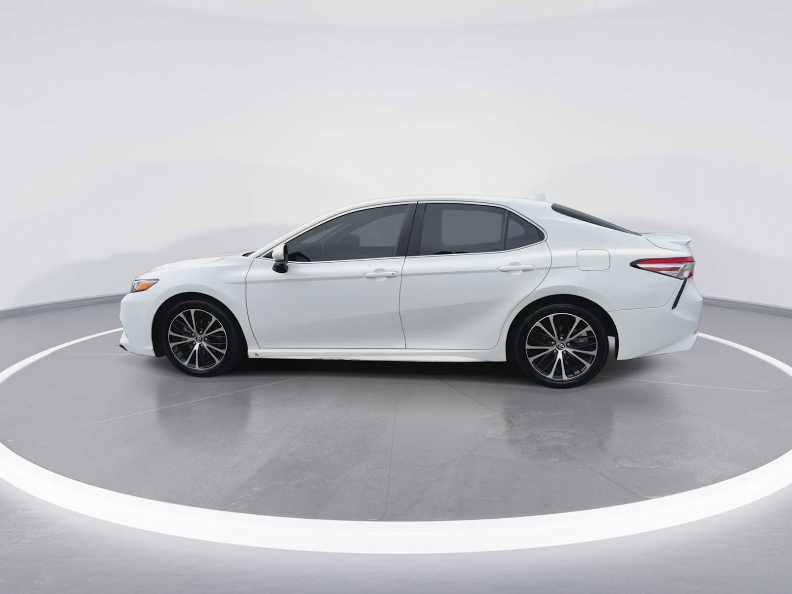Thumbnail: 2020 Toyota Camry - 5