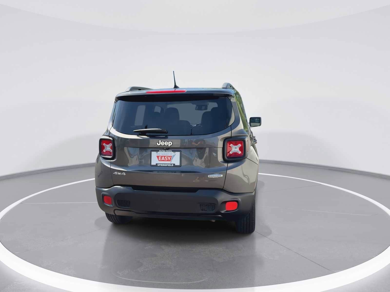 Thumbnail: 2017 Jeep Renegade - 7