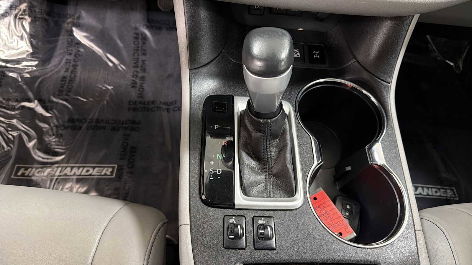 Thumbnail: 2017 Toyota Highlander - 22