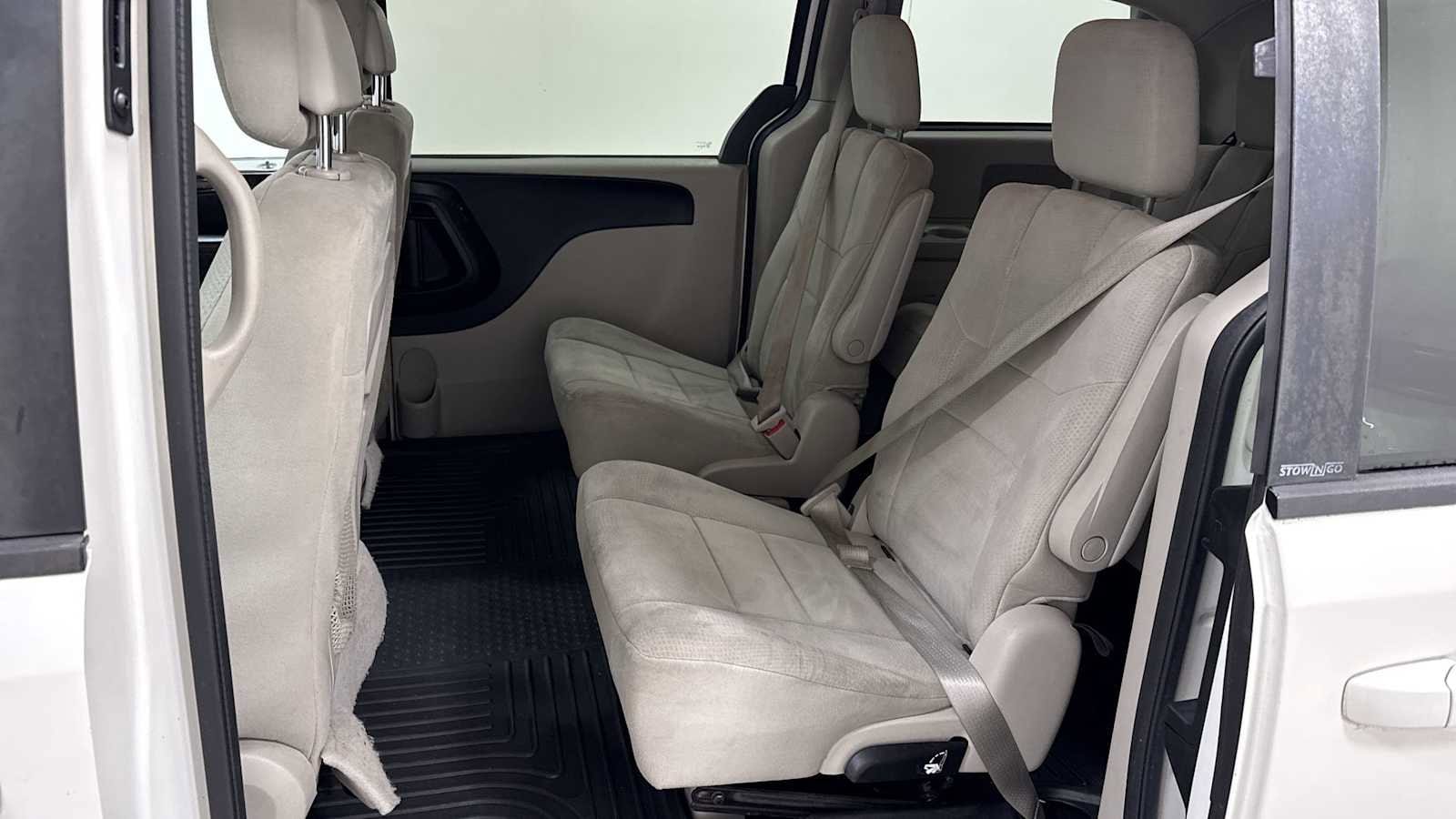 Thumbnail: 2011 Dodge Grand Caravan - 22