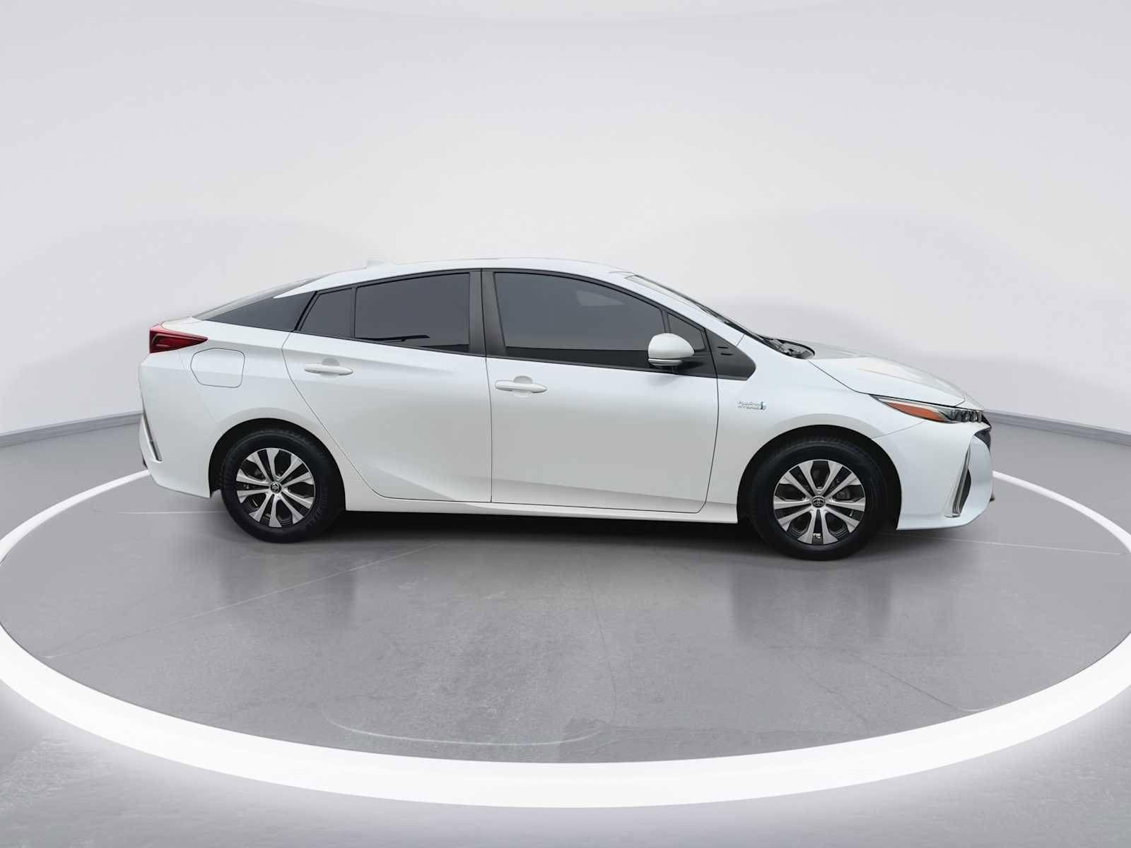 Thumbnail: 2021 Toyota Prius Prime - 9