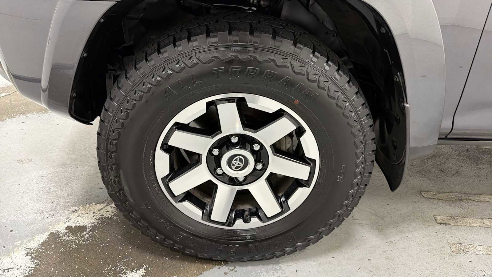 Thumbnail: 2023 Toyota 4Runner - 10