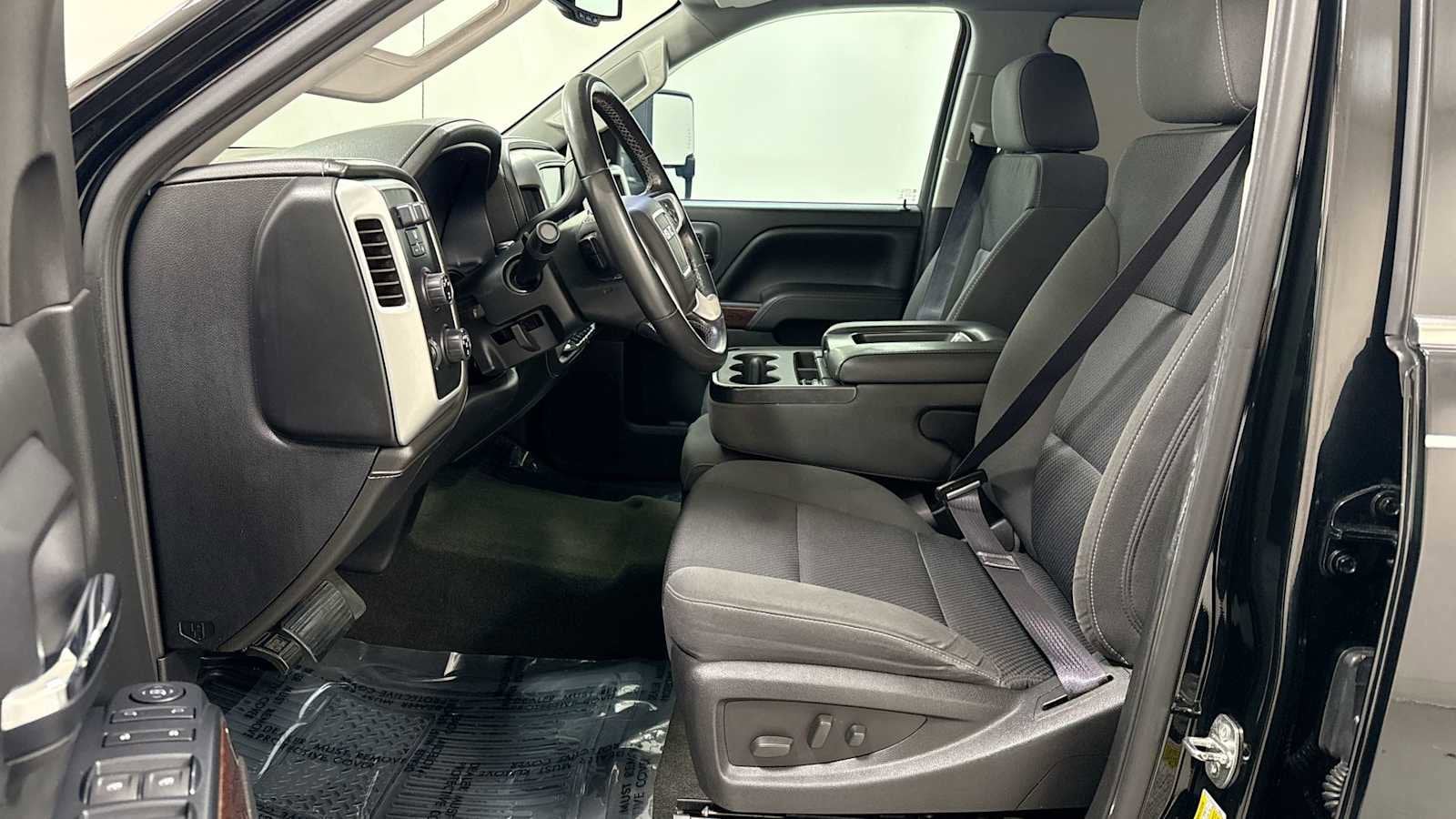 Thumbnail: 2016 GMC Sierra 2500 - 13