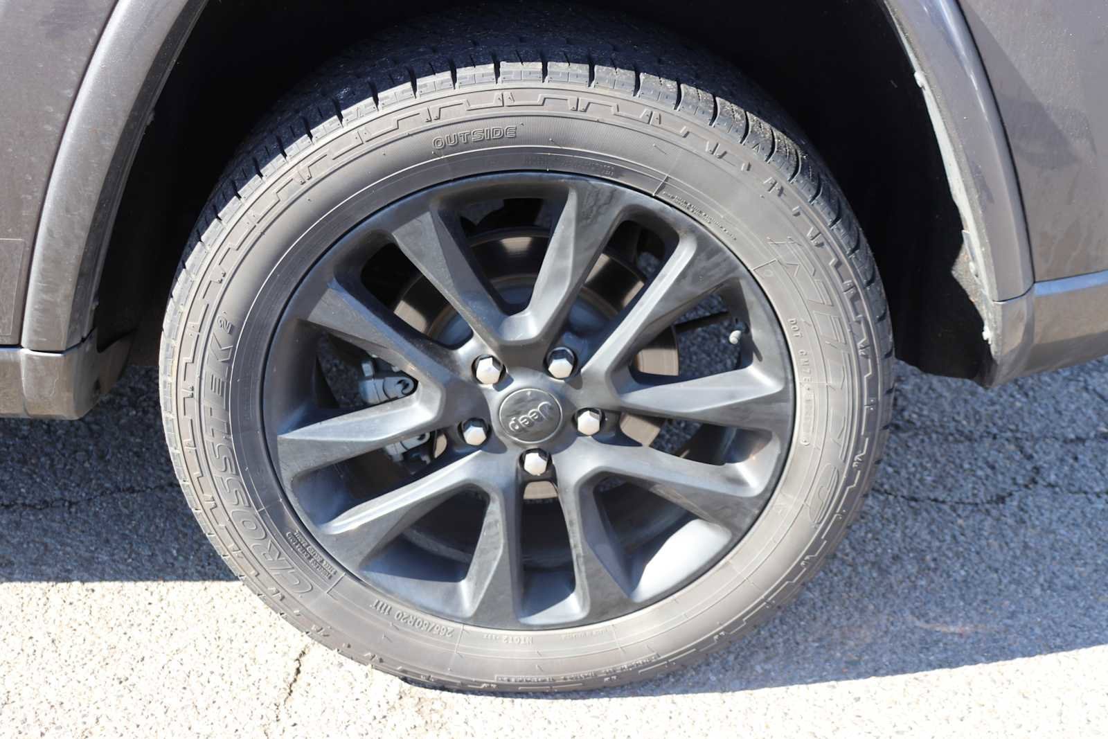 Thumbnail: 2020 Jeep Grand Cherokee - 9