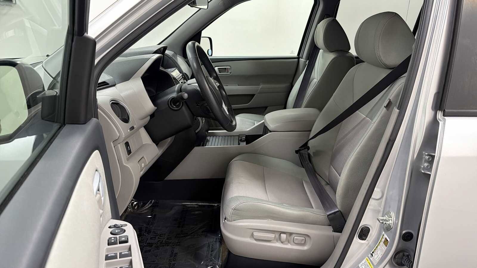 Thumbnail: 2013 Honda Pilot - 13