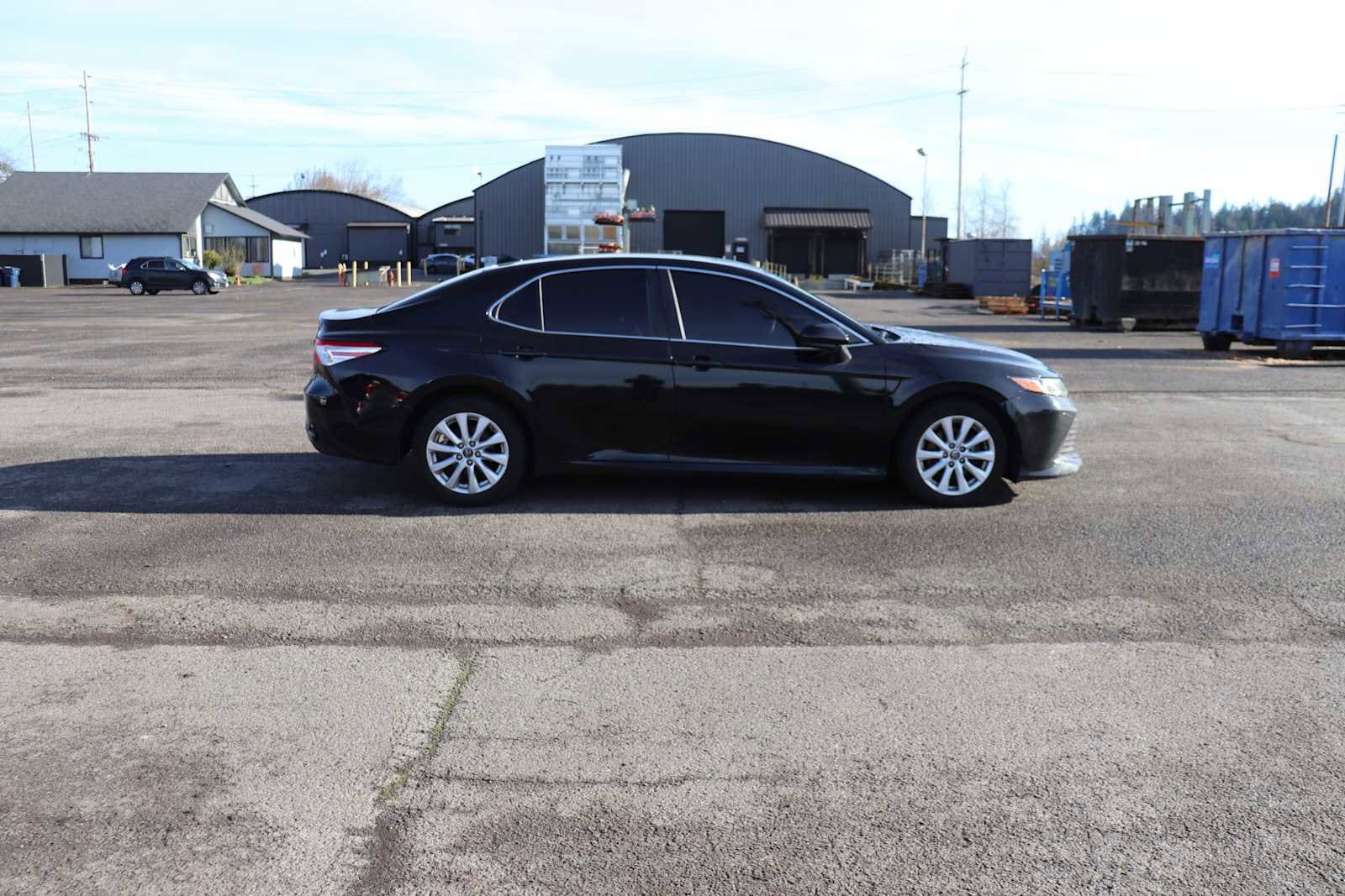 Thumbnail: 2020 Toyota Camry - 4