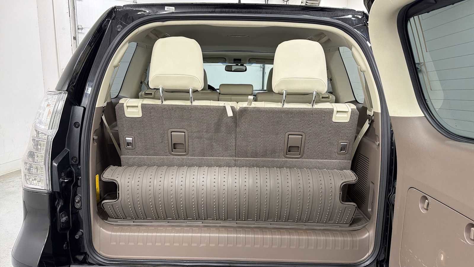 Thumbnail: 2019 Lexus GX - 29