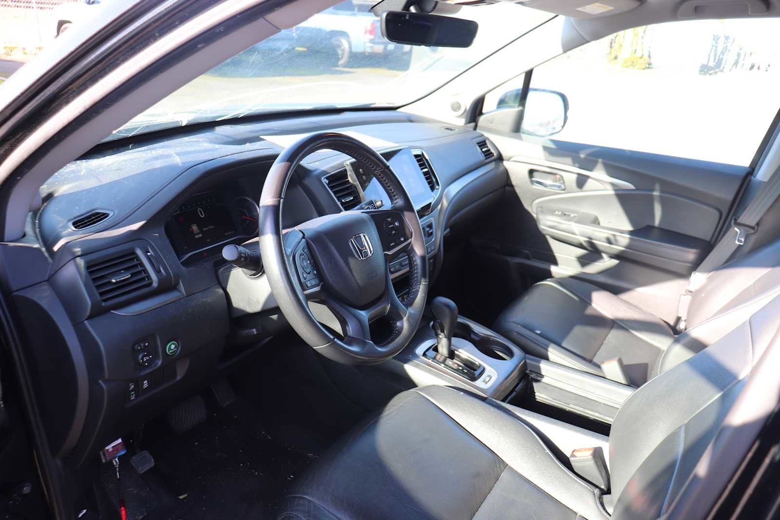 Thumbnail: 2020 Honda Pilot - 10